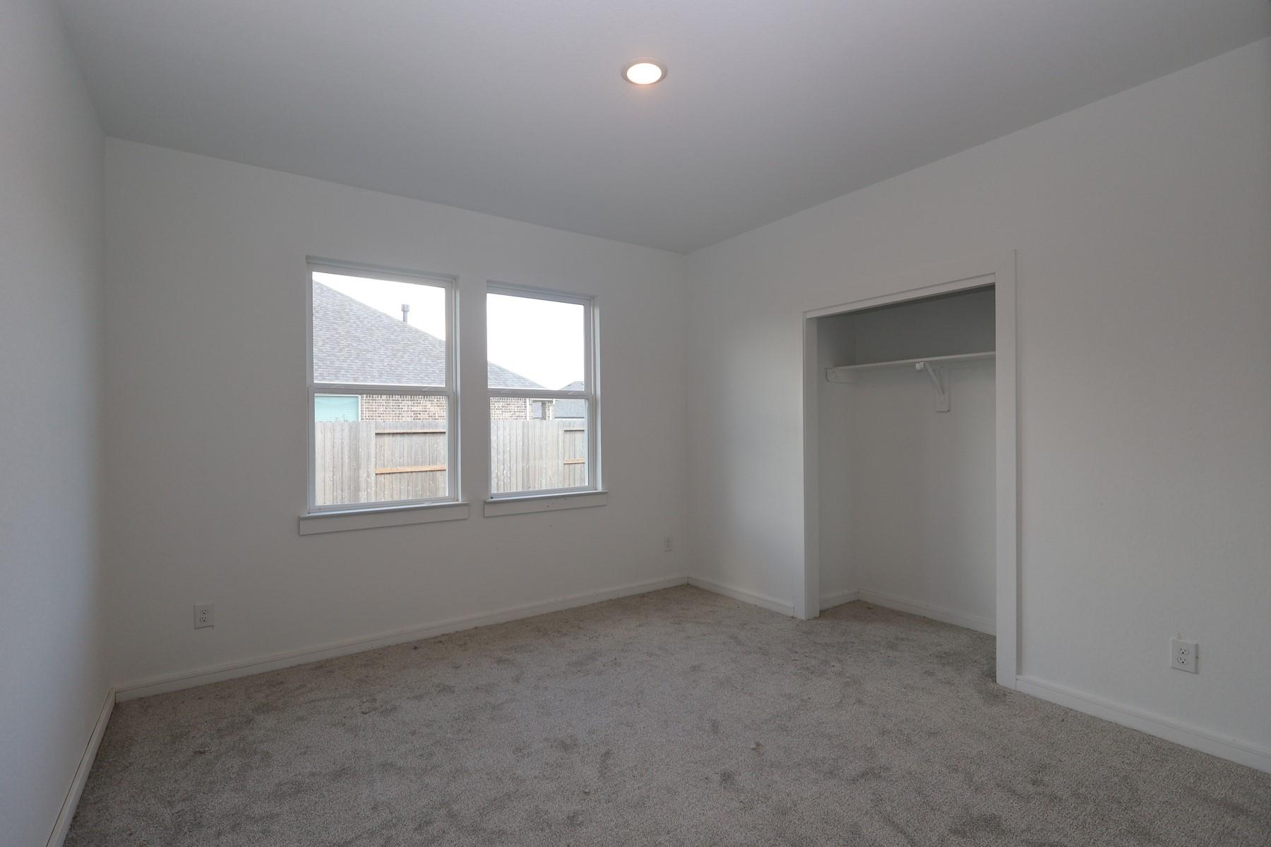 12106 Upper Meadows Avenue, Mont Belvieu Tx 77535 Property Photo 5