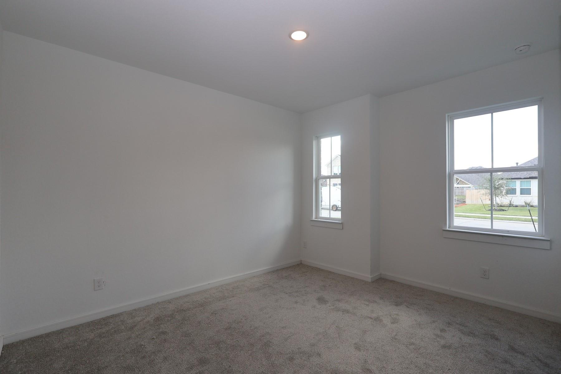 12106 Upper Meadows Avenue, Mont Belvieu Tx 77535 Property Photo 6