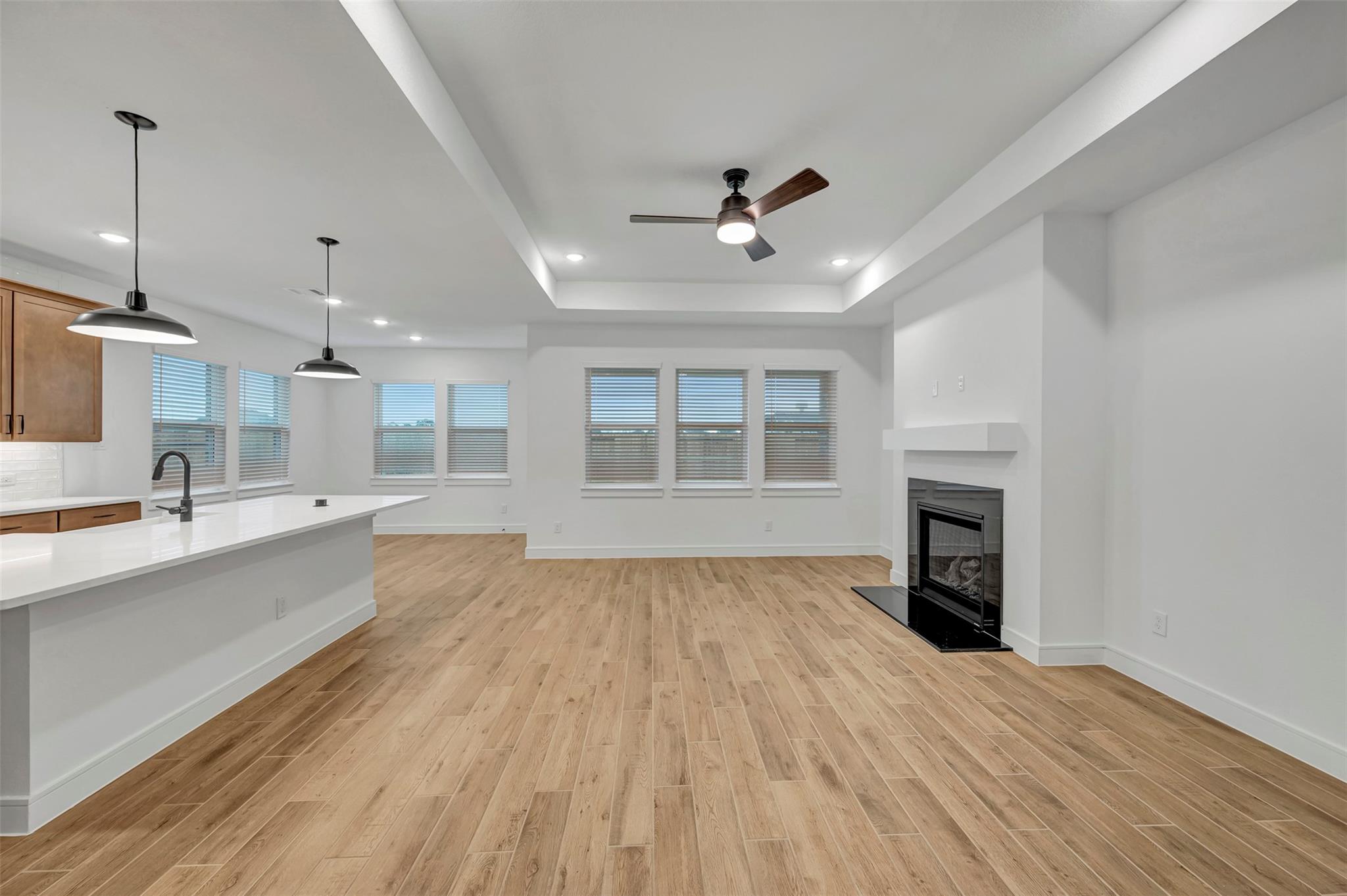 12106 Upper Meadows Avenue, Mont Belvieu Tx 77535 Property Photo 12