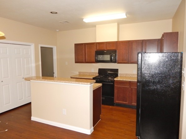 19146 Sandelford Drive Property Photo 3