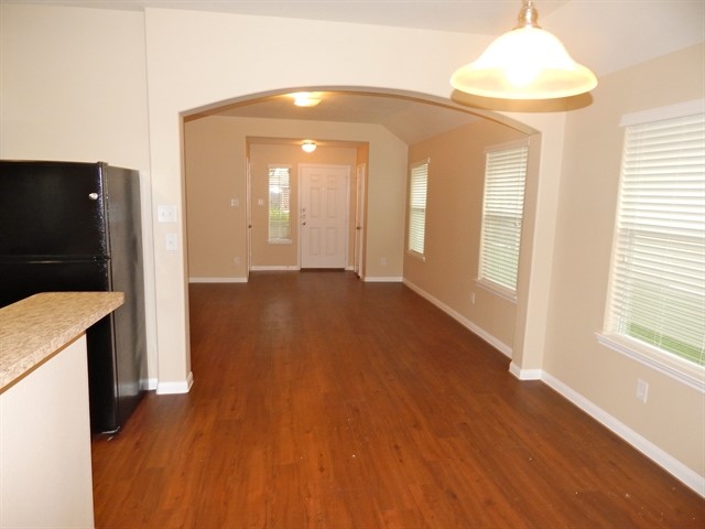 19146 Sandelford Drive Property Photo 5
