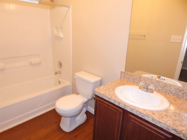 19146 Sandelford Drive Property Photo 8