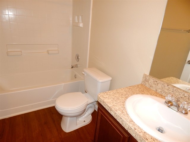 19146 Sandelford Drive Property Photo 10