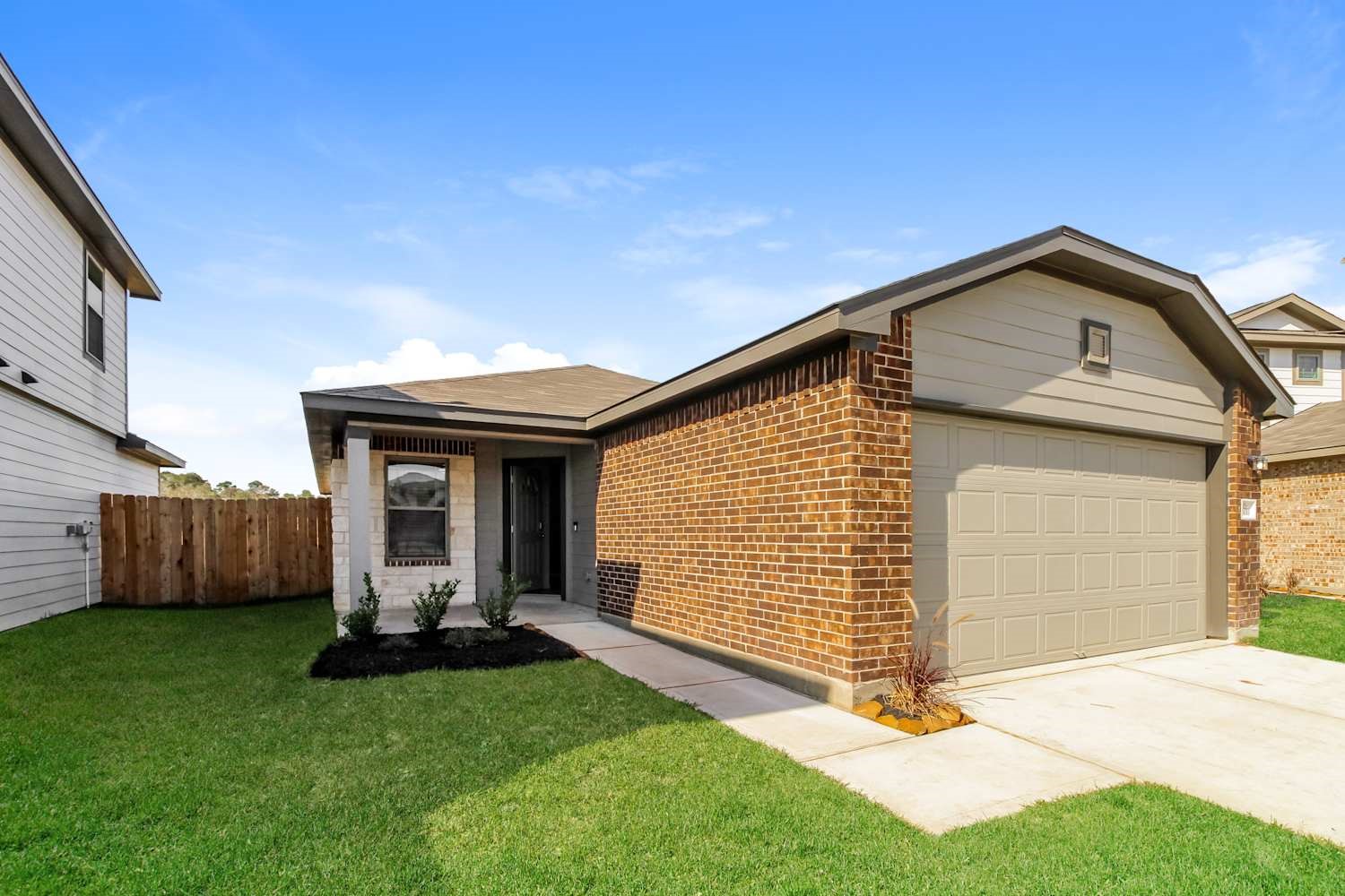11011 Inflow Drive Property Photo 3