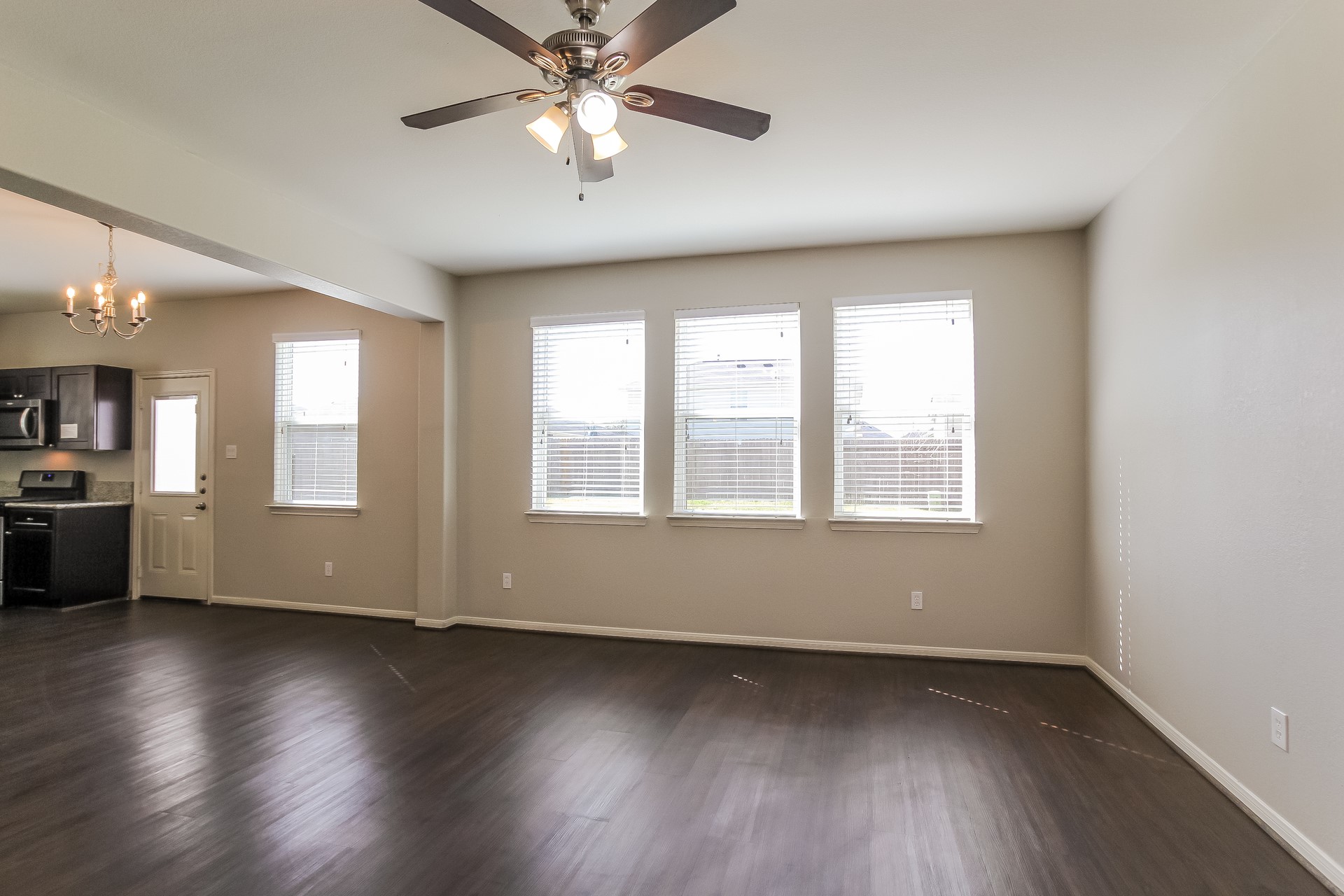21835 Octavia Way Property Photo 4