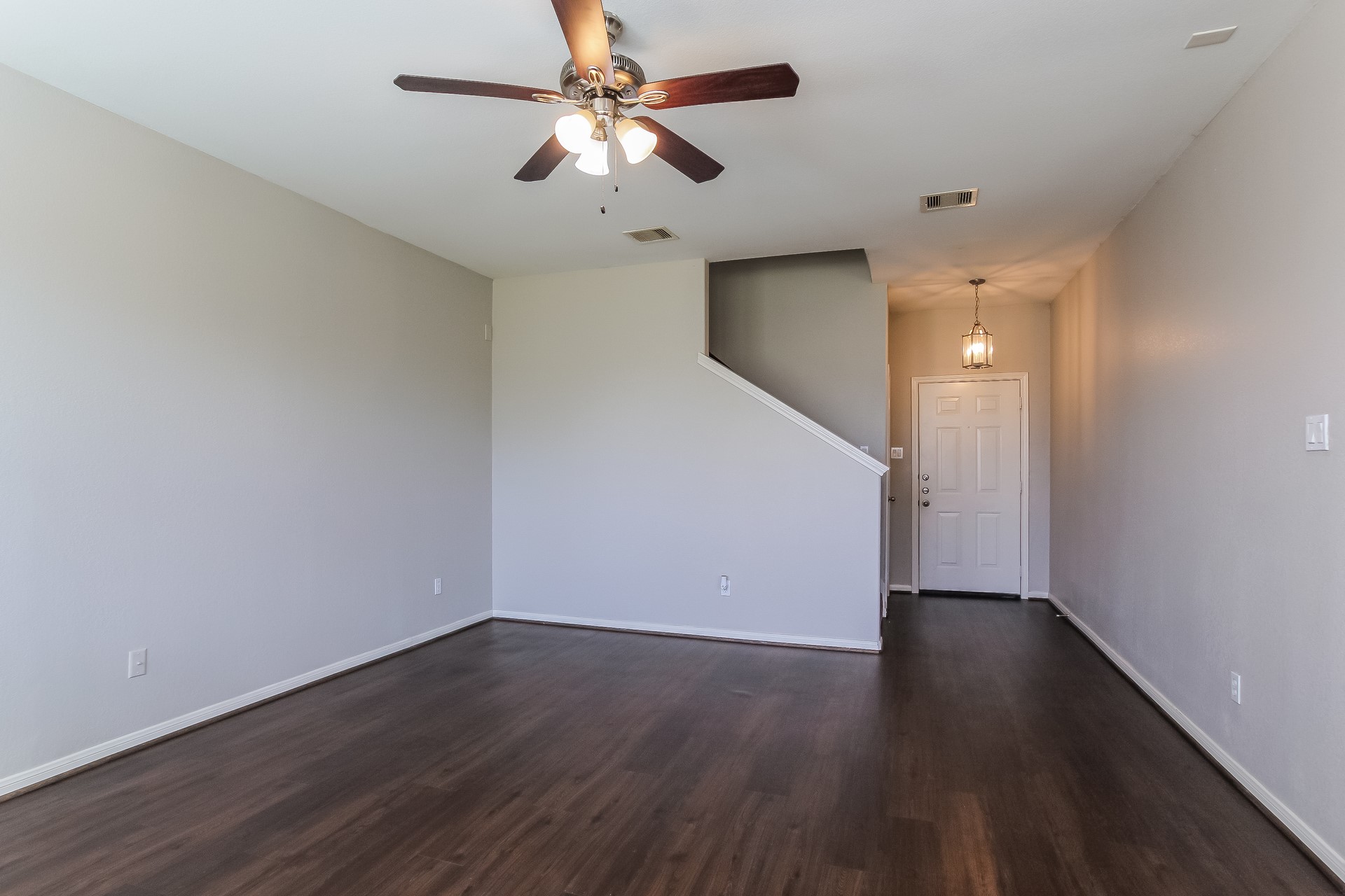 21835 Octavia Way Property Photo 5