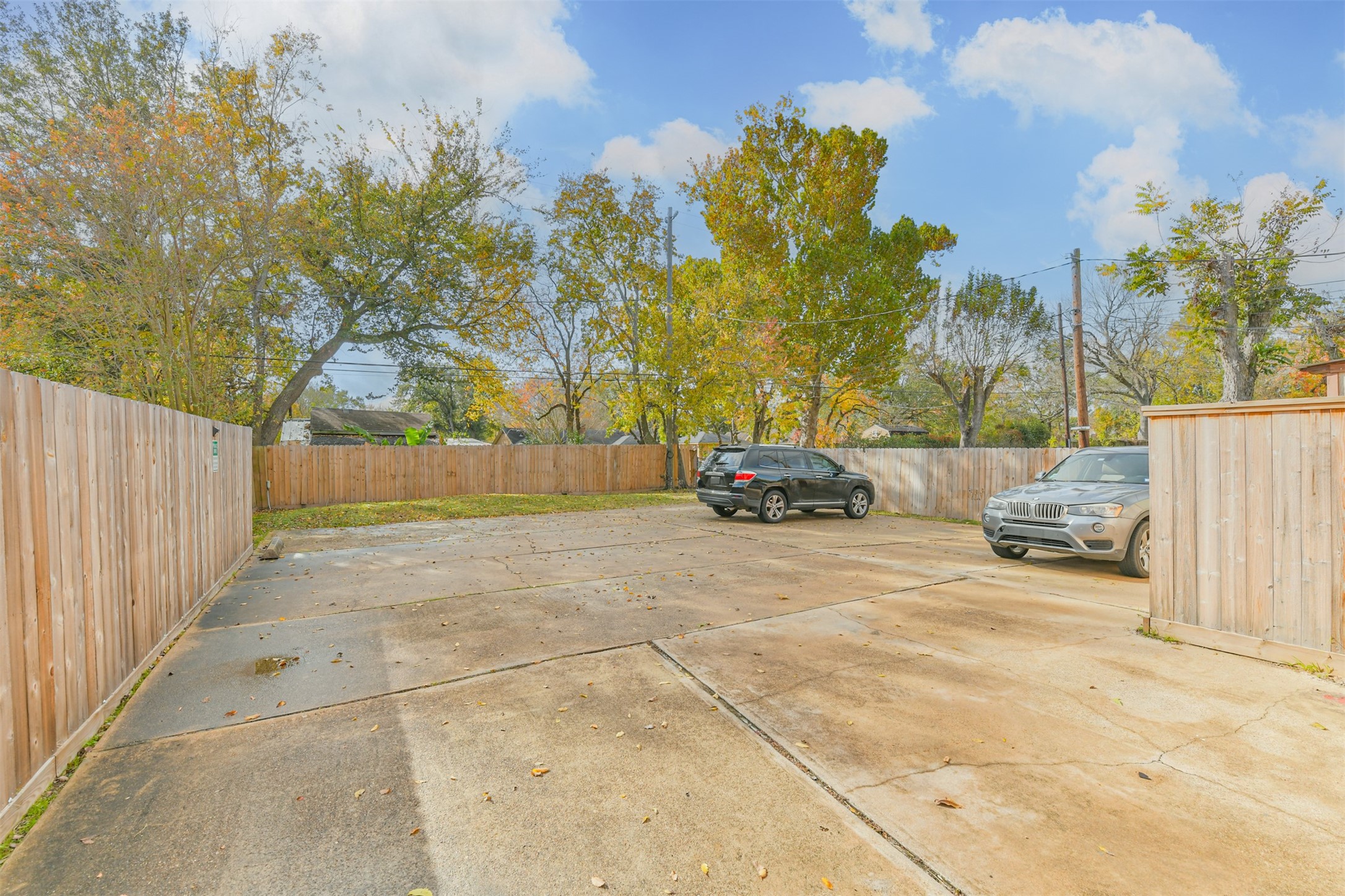 9217 Carousel Lane Property Photo 4