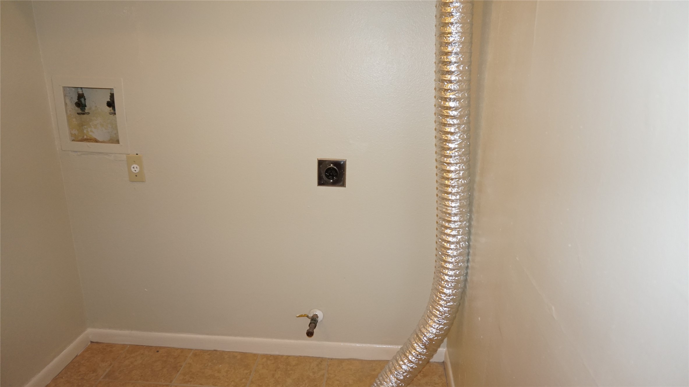 9217 Carousel Lane Property Photo 15
