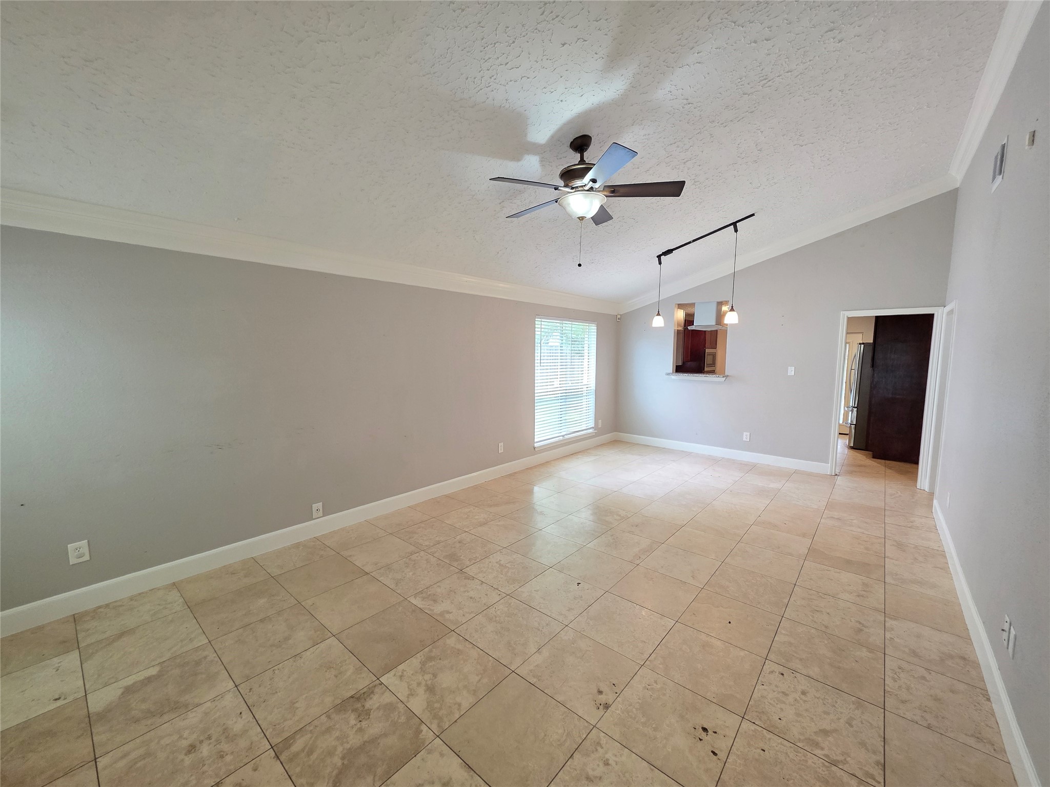 22543 Market Square Lane Property Photo 5