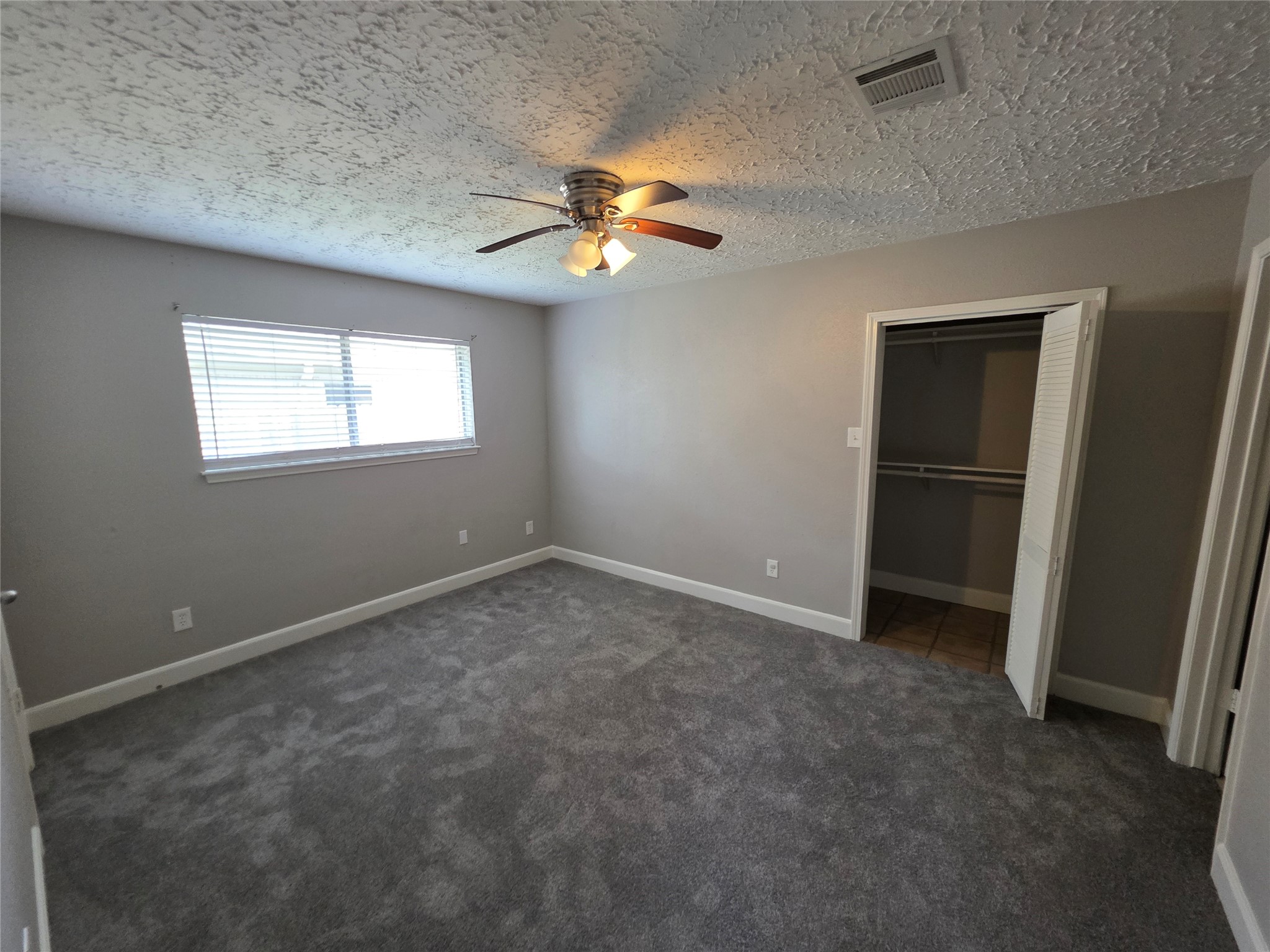22543 Market Square Lane Property Photo 11
