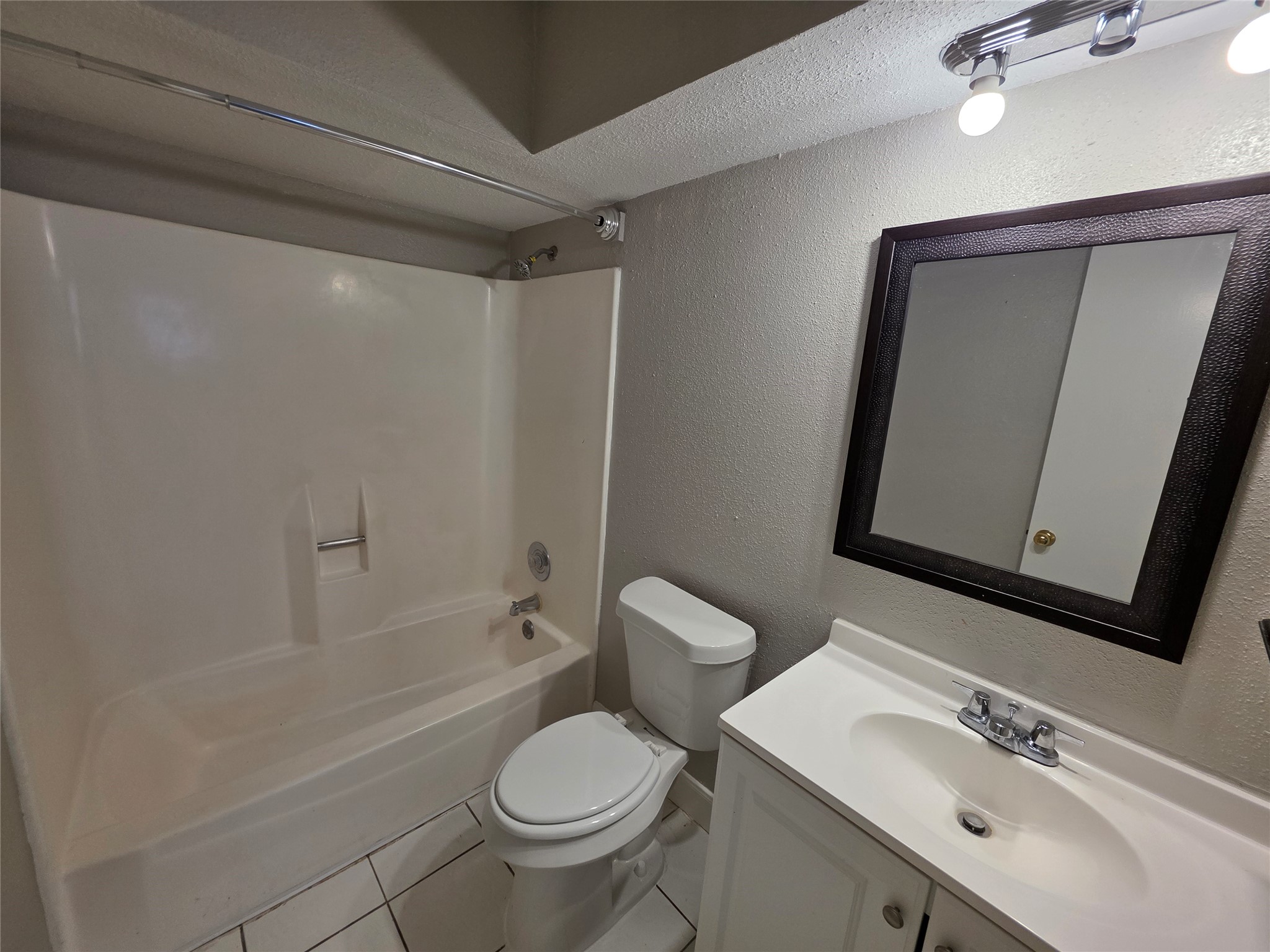 22543 Market Square Lane Property Photo 12