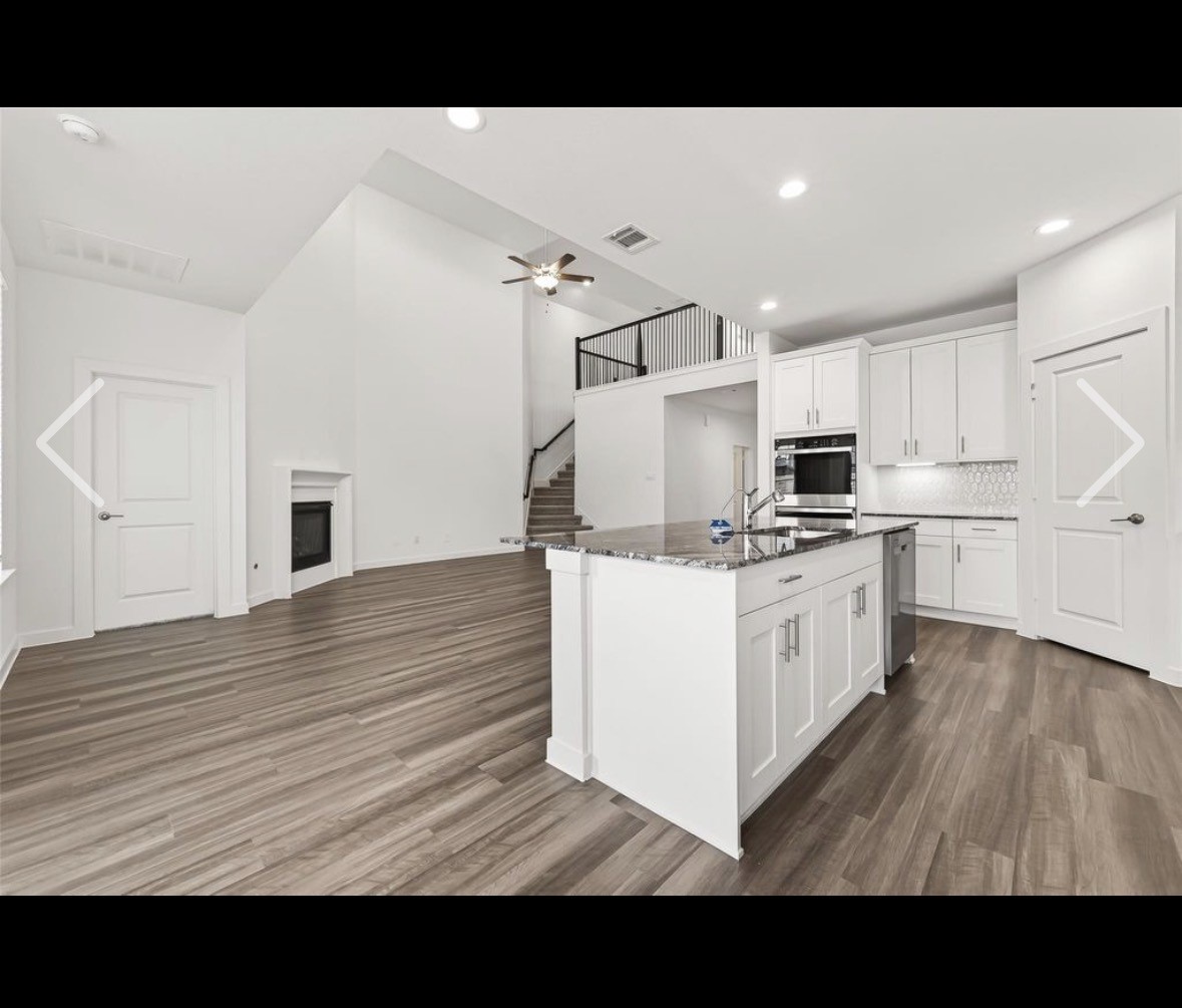 426 Yellow Dandelion Lane Property Photo 5