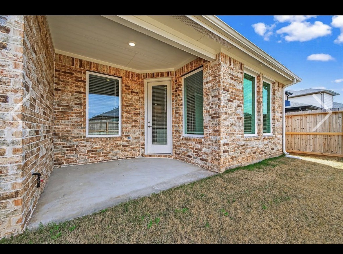 426 Yellow Dandelion Lane Property Photo 42