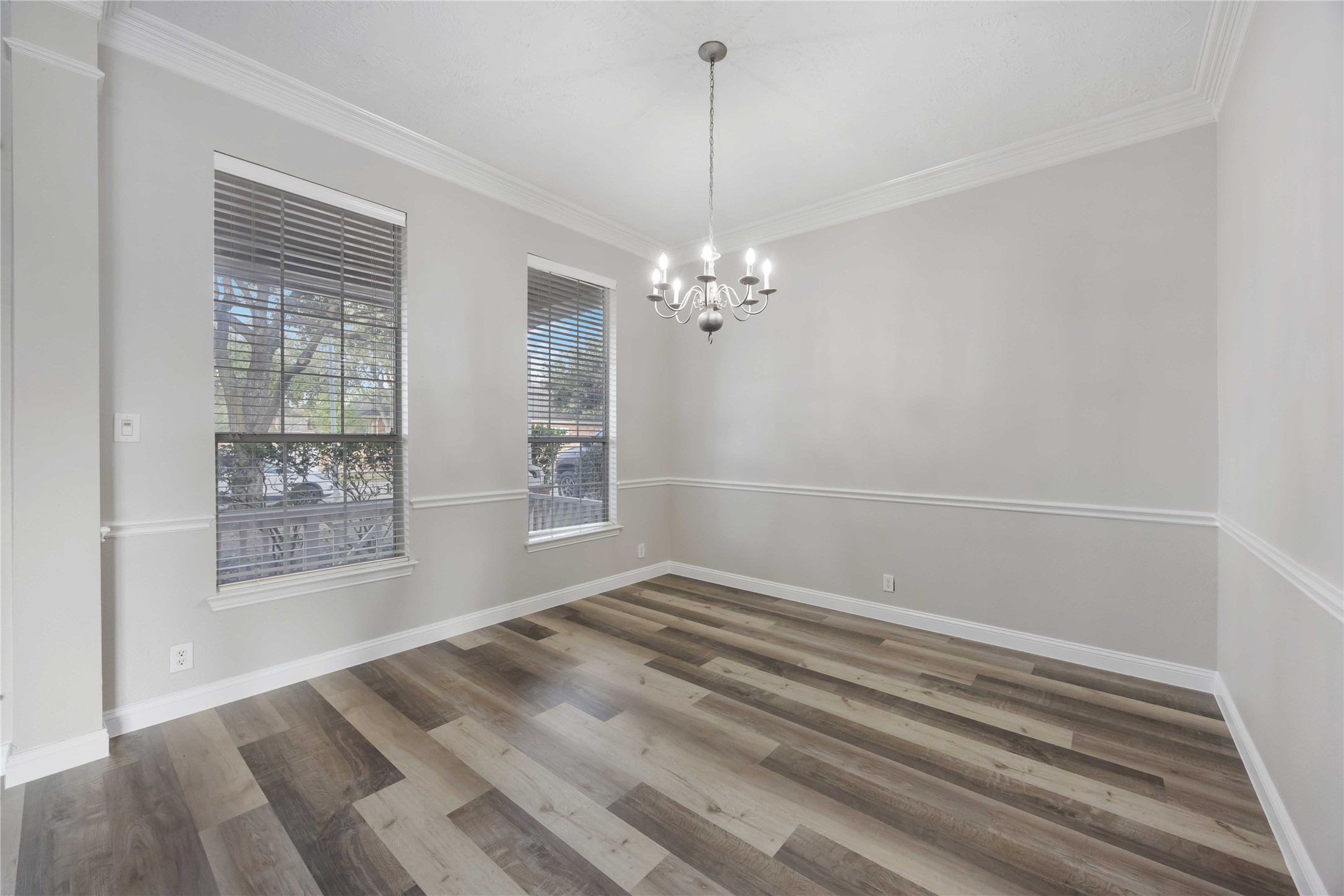 19311 Lincoln Heights Lane Property Photo 5