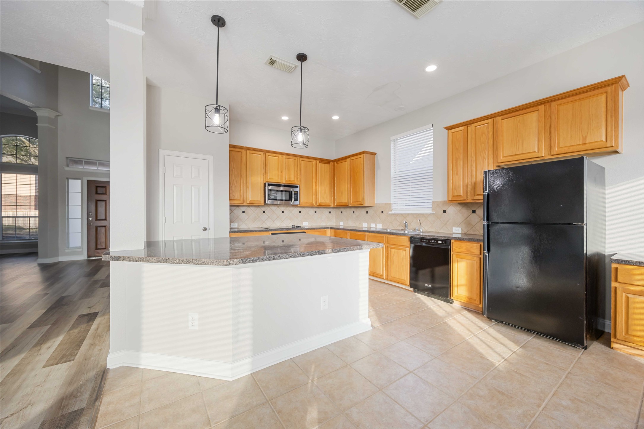 19311 Lincoln Heights Lane Property Photo 7