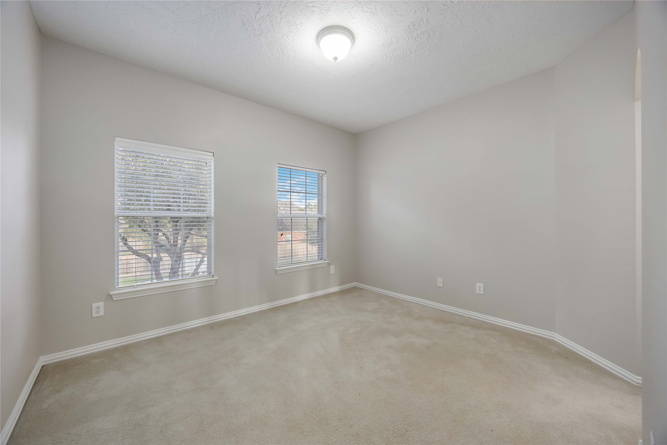 19311 Lincoln Heights Lane Property Photo 25