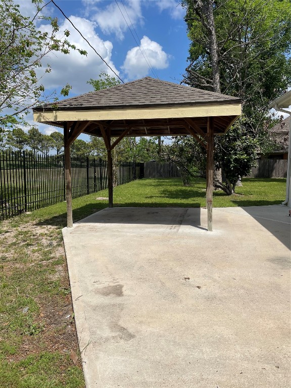 21122 Harvest Hill Lane Property Photo 5