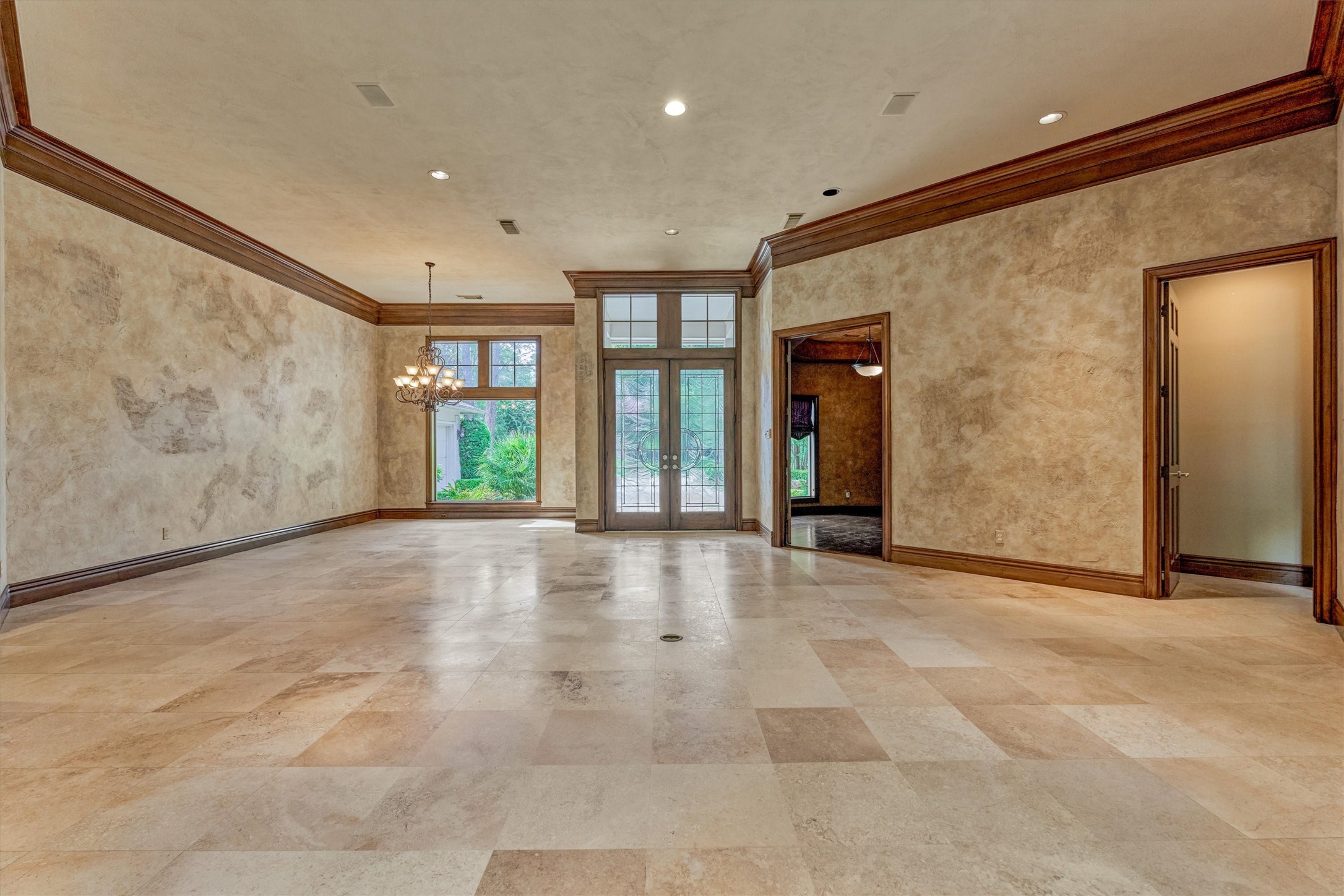 62 Stone Springs Circle Property Photo 8