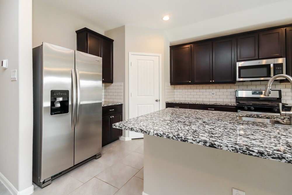 8419 Ideal Drive Property Photo 4