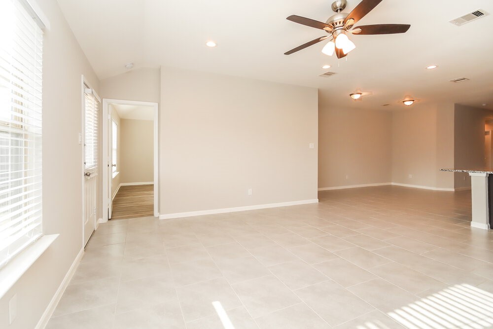 8419 Ideal Drive Property Photo 9