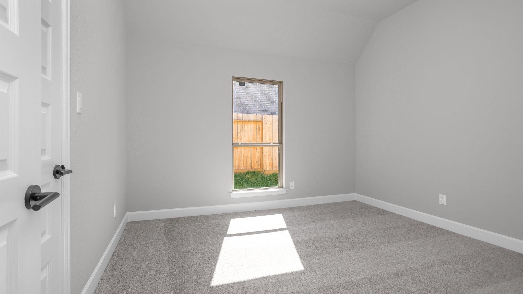 218 Wooded Rill Court Property Photo 13