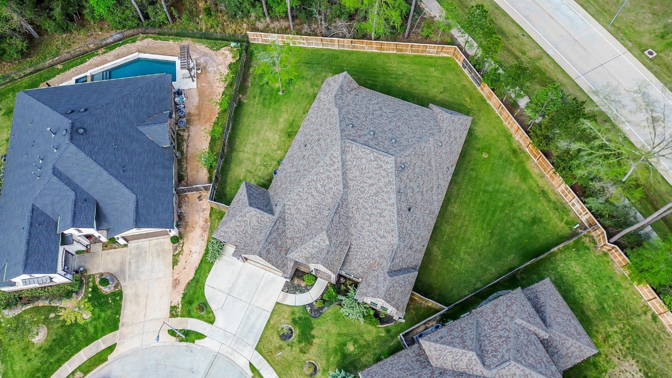 1050 Groveton Ridge Lane Property Photo 4