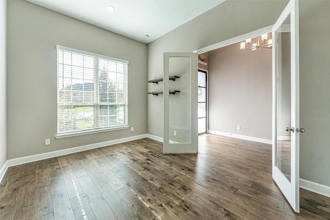 1050 Groveton Ridge Lane Property Photo 8