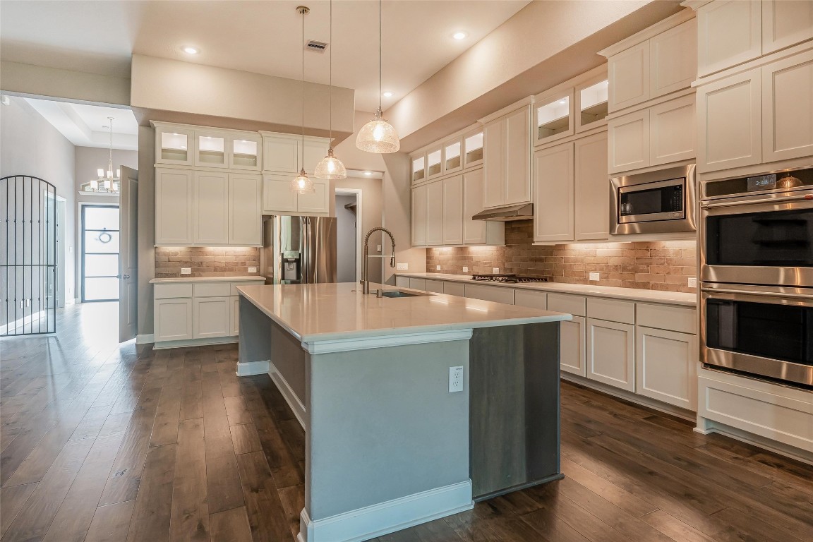 1050 Groveton Ridge Lane Property Photo 19
