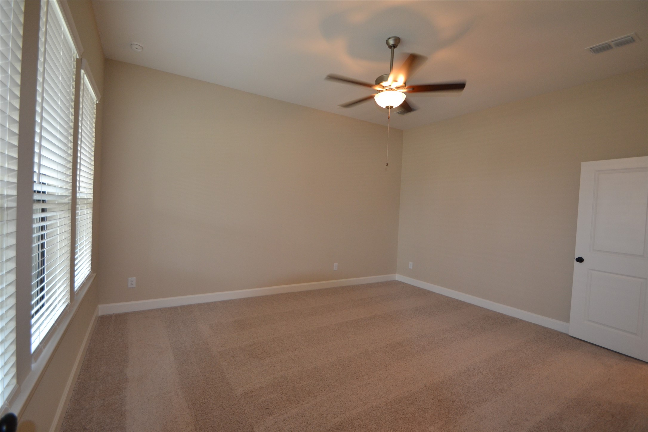 3207 Kindred Way Property Photo 21