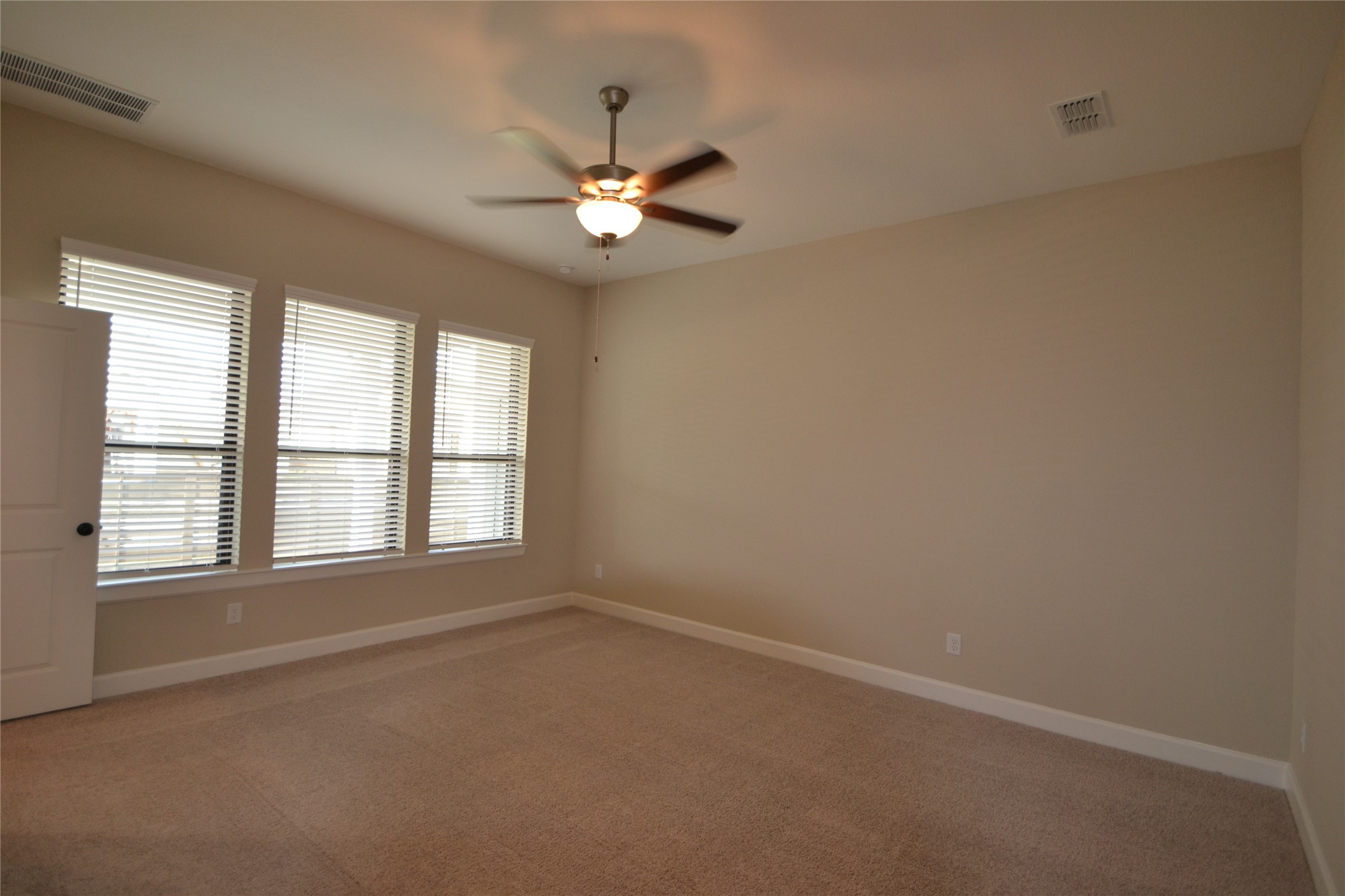 3207 Kindred Way Property Photo 36