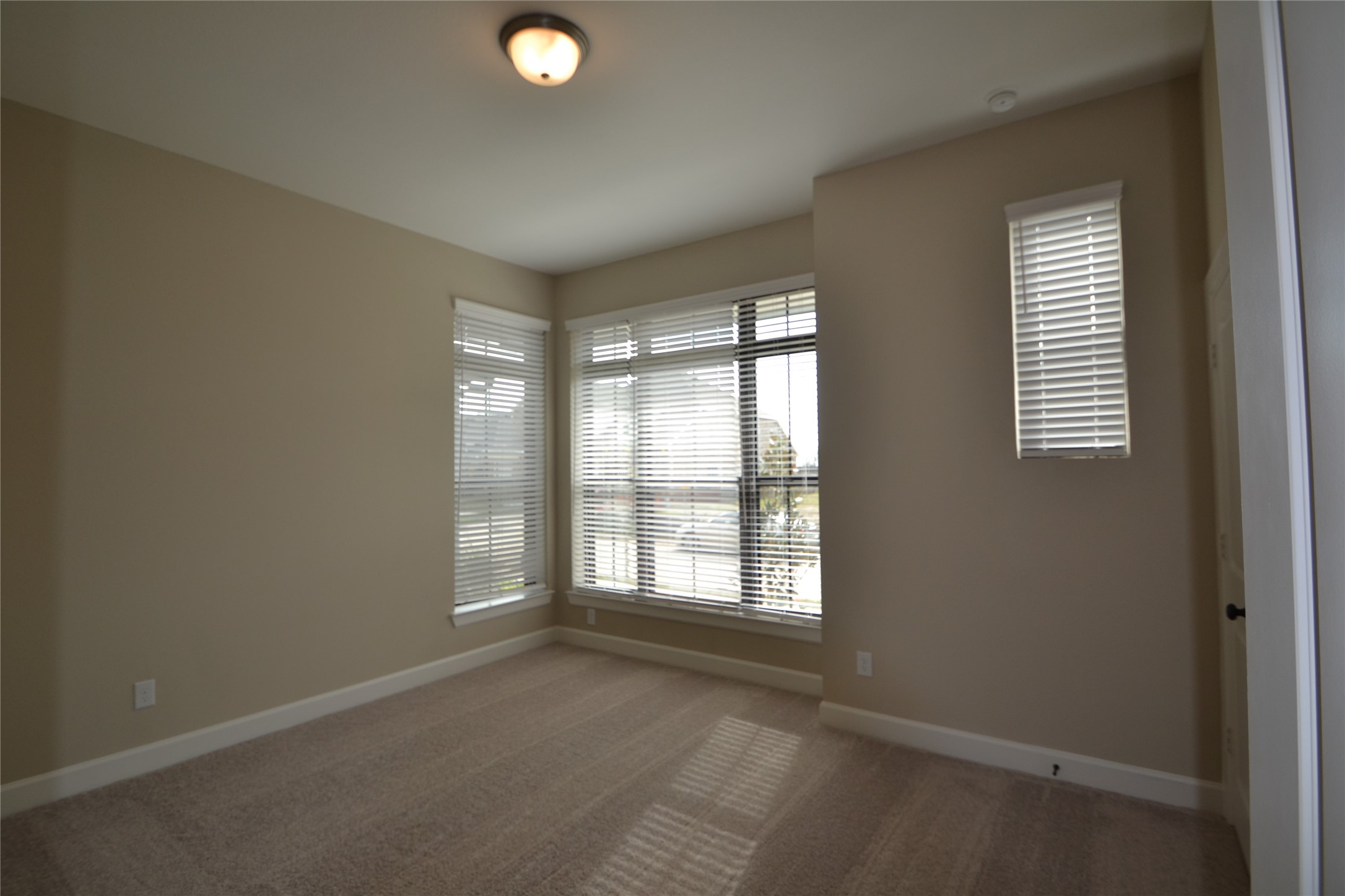 3207 Kindred Way Property Photo 37