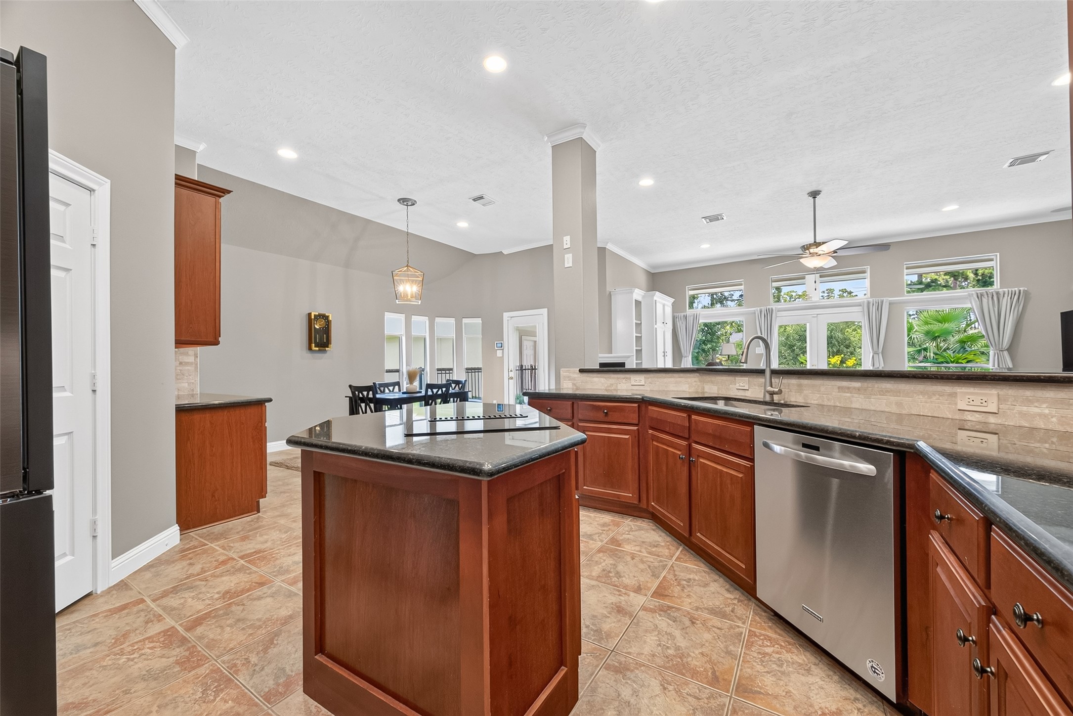 8114 Hideaway Run Way Property Photo 18