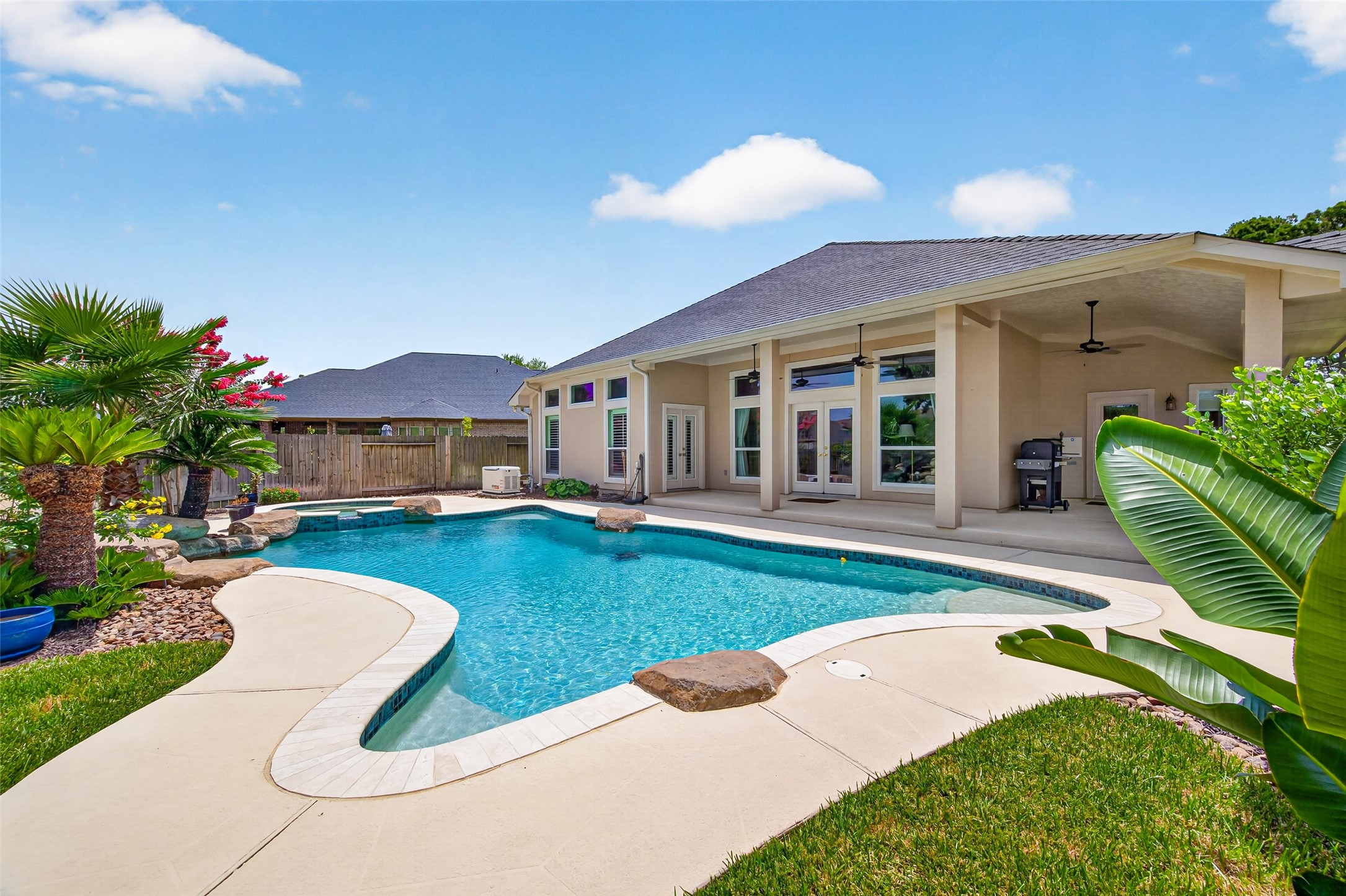 8114 Hideaway Run Way Property Photo 28
