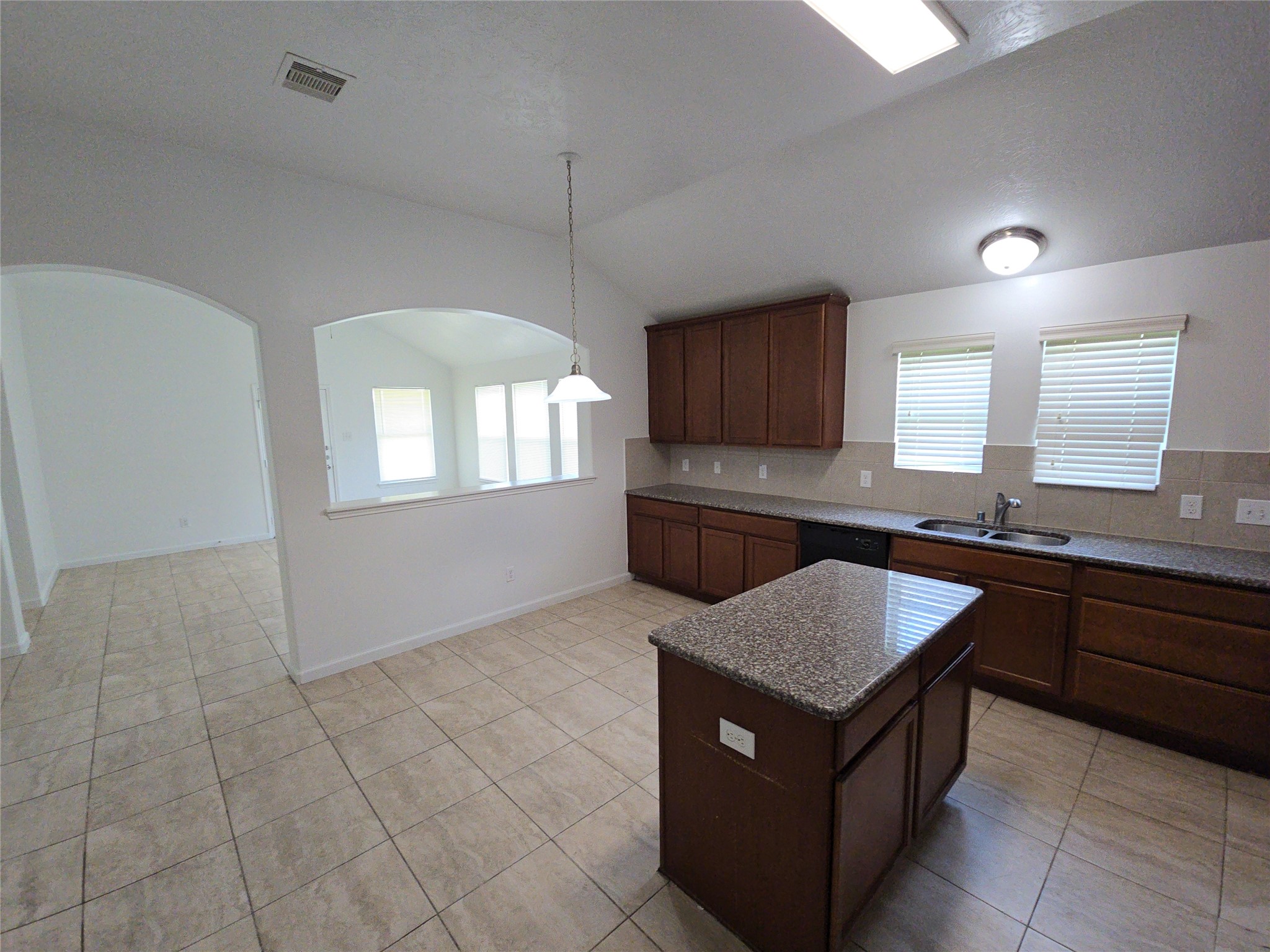1306 Squire Drive Property Photo 2