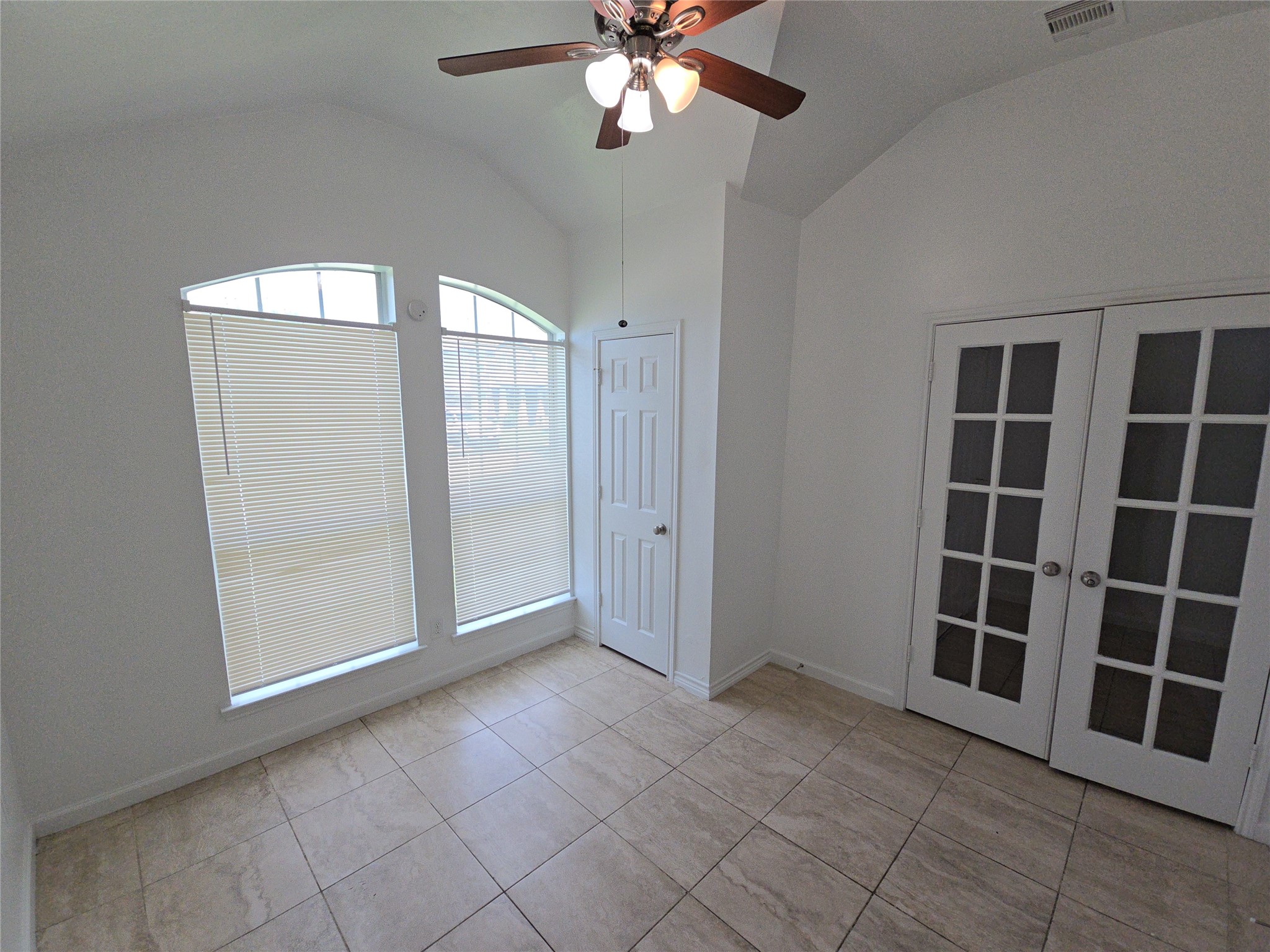 1306 Squire Drive Property Photo 6