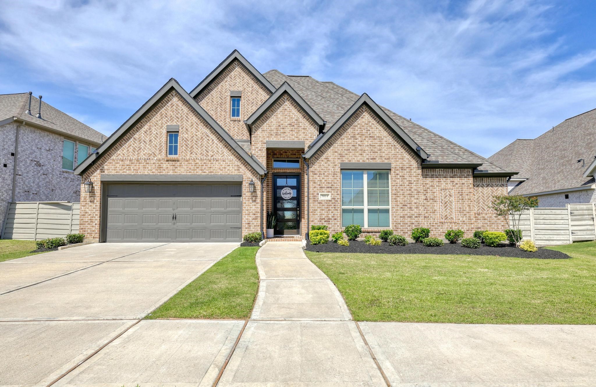 5014 Mulberry Shrubs Lane Property Photo 1