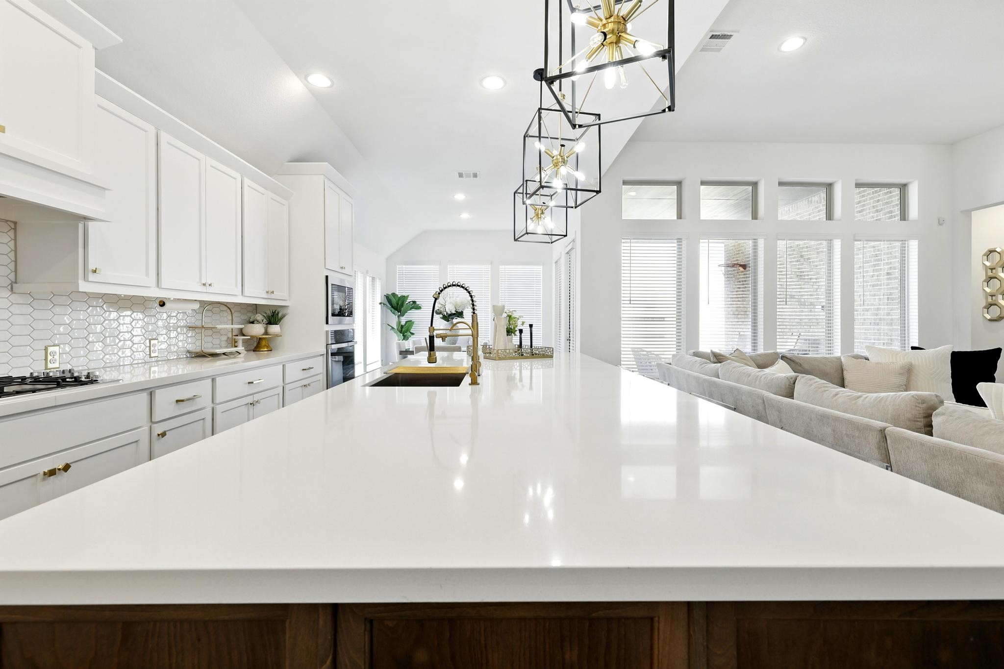 5014 Mulberry Shrubs Lane Property Photo 13