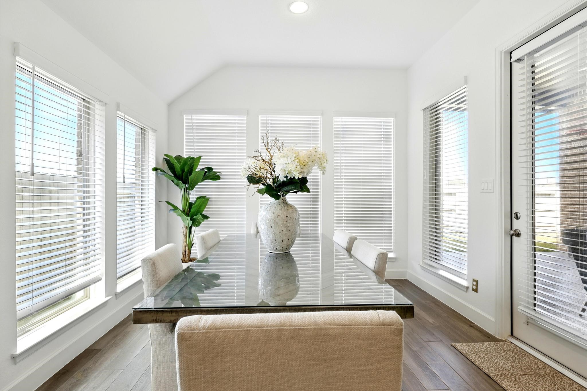 5014 Mulberry Shrubs Lane Property Photo 14