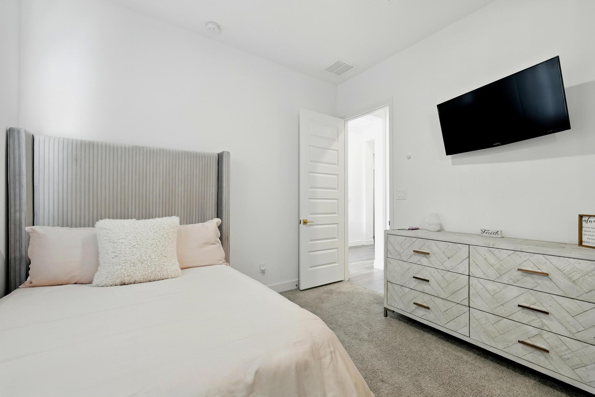 5014 Mulberry Shrubs Lane Property Photo 24