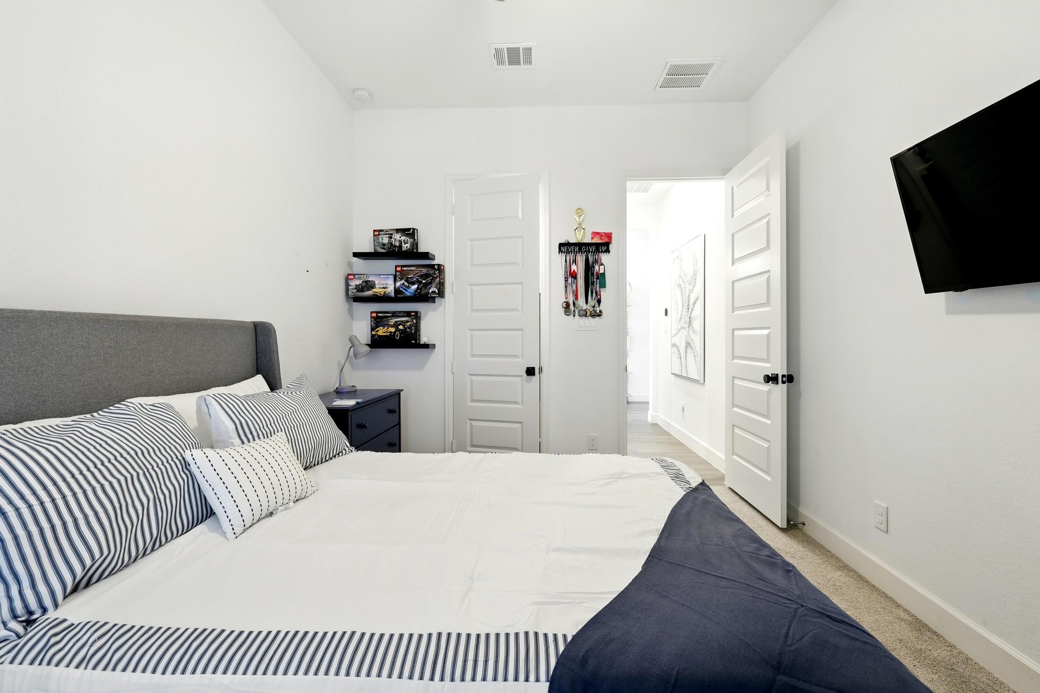 5014 Mulberry Shrubs Lane Property Photo 25