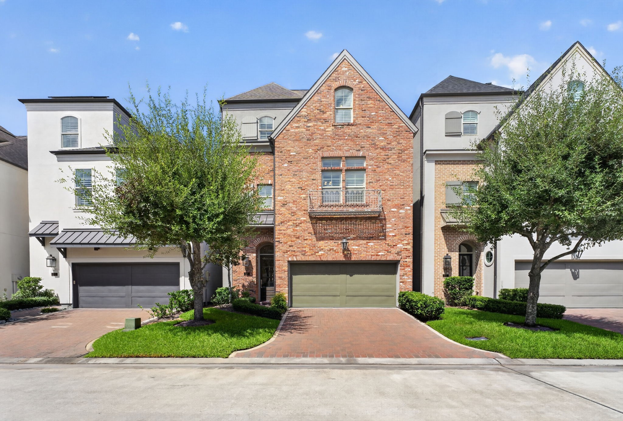 98 Gateway Park Place Property Photo 1