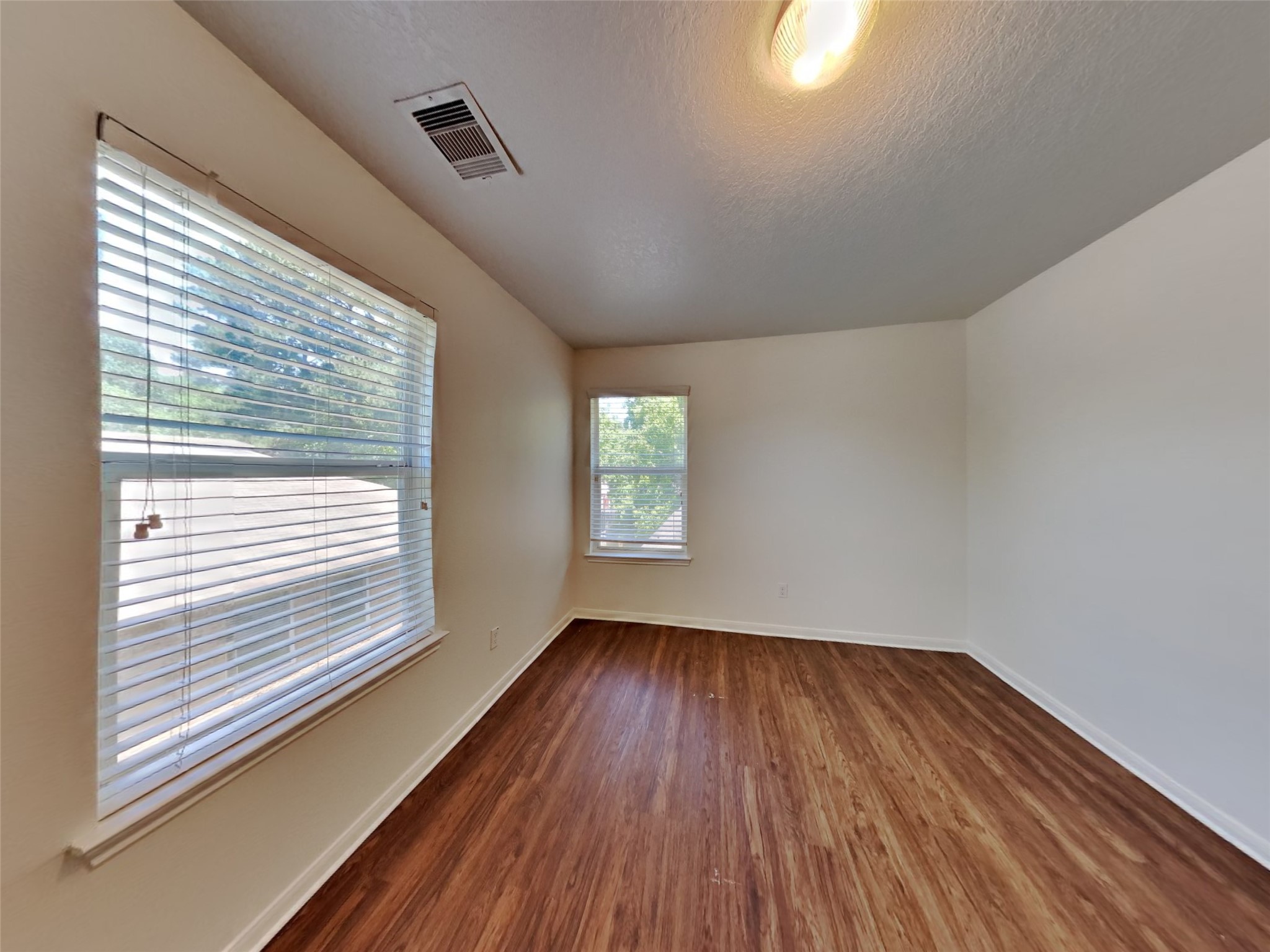 5702 Rocky Trail Drive Property Photo 14