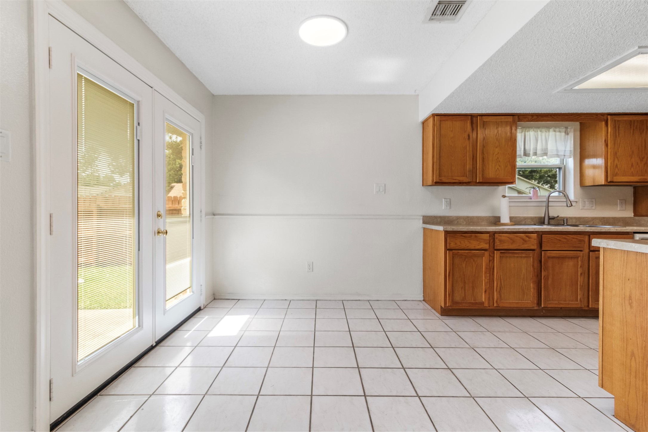 16319 Pitch Pine Drive Property Photo 8