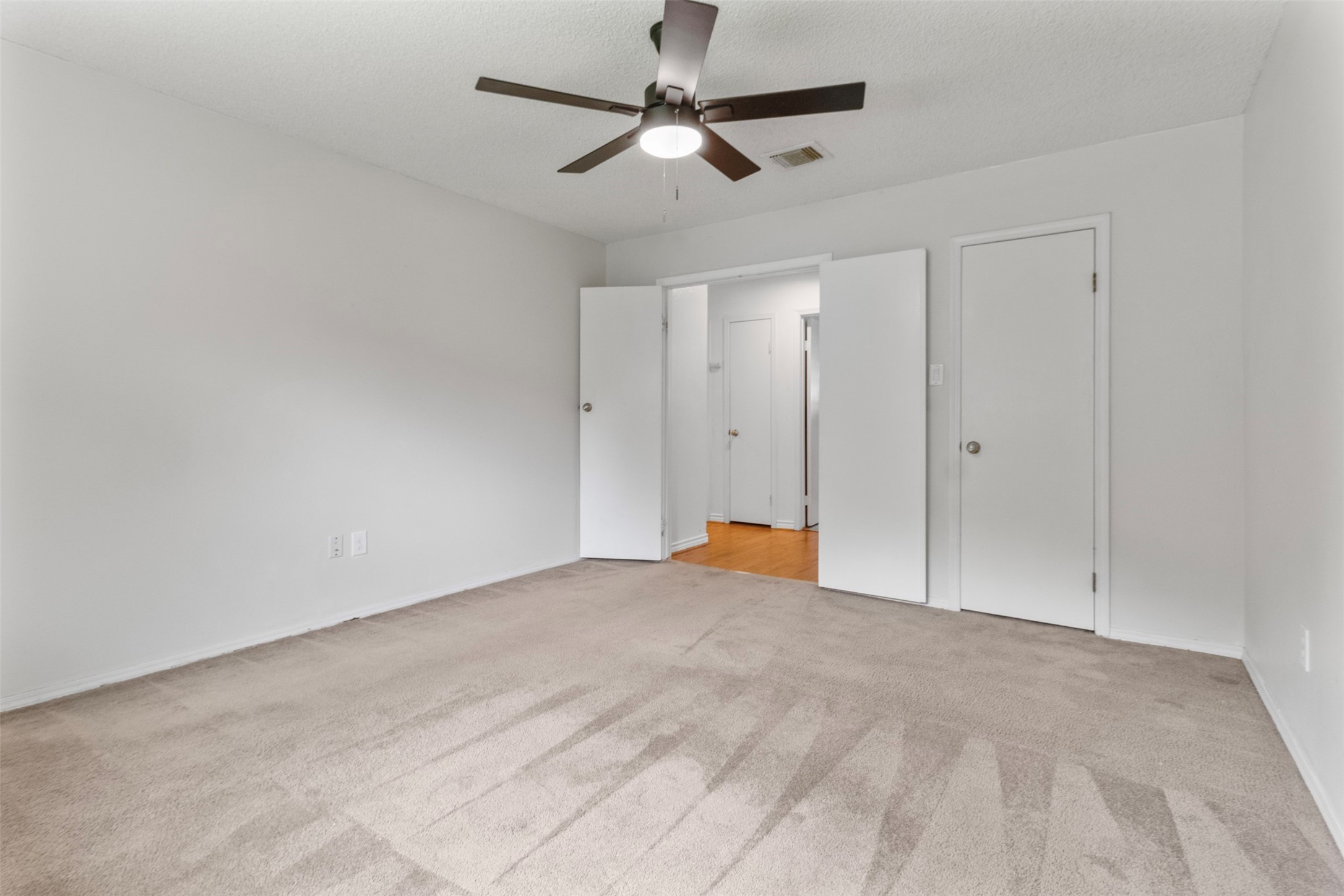 16319 Pitch Pine Drive Property Photo 21