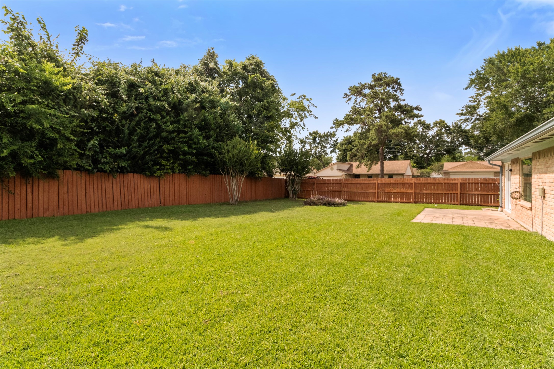 16319 Pitch Pine Drive Property Photo 27