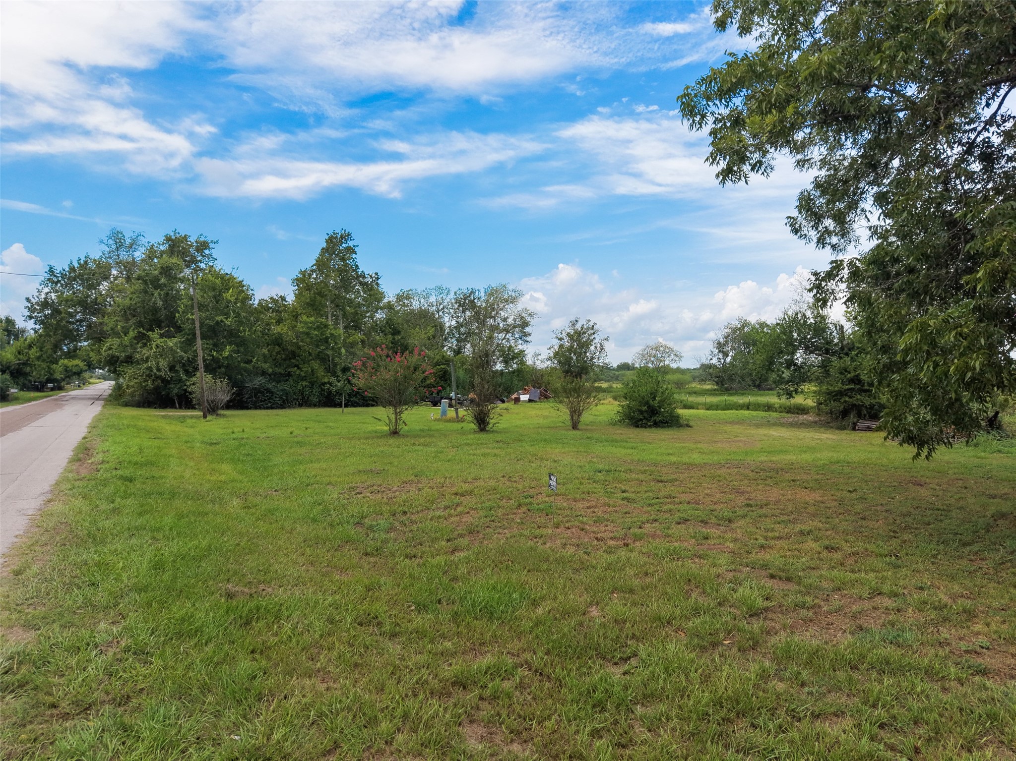 1431 Oil Field Road Property Photo 1