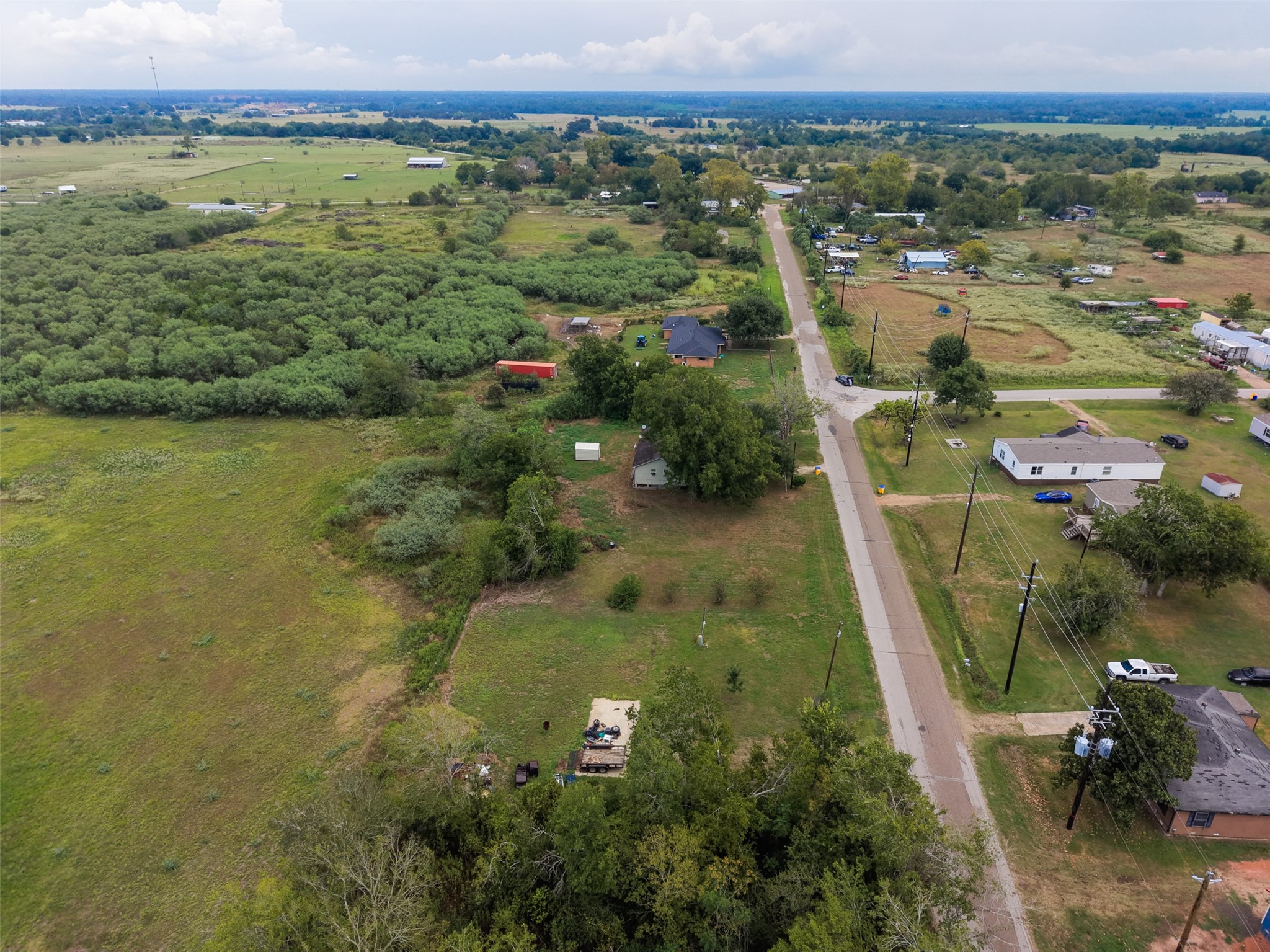 1431 Oil Field Road Property Photo 8