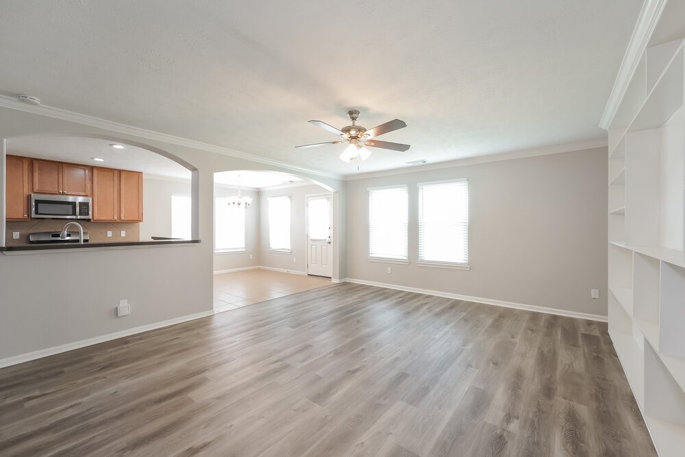 2614 Elder Park Court Property Photo 6