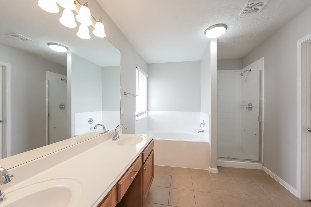 2614 Elder Park Court Property Photo 12