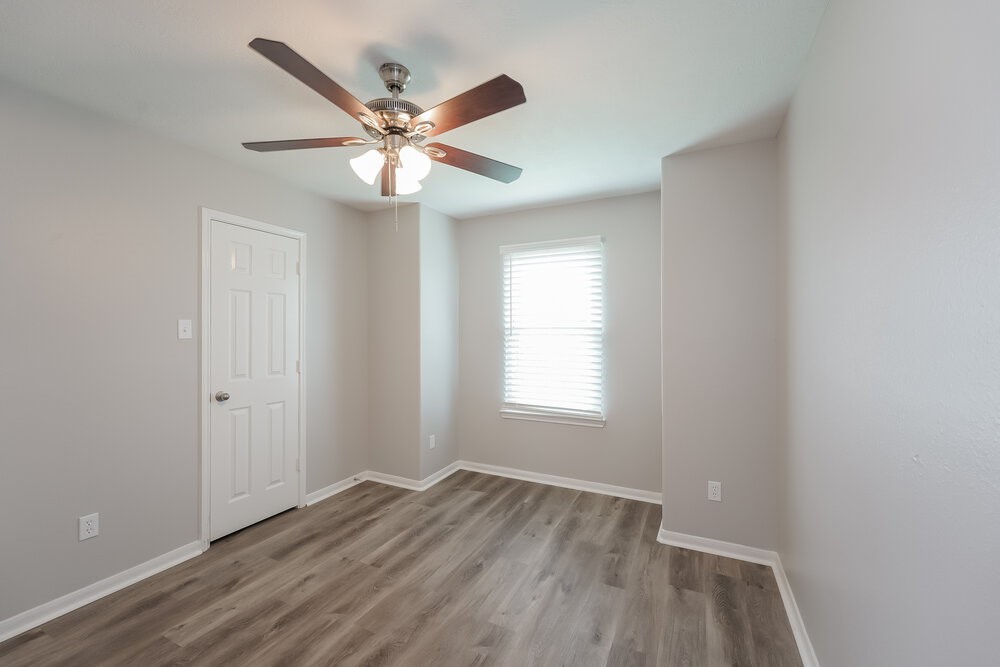 2614 Elder Park Court Property Photo 14